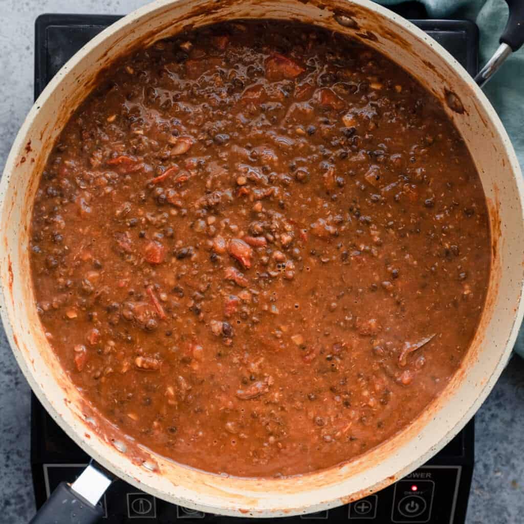 texture of vegan dal makhani after simmering for 90 minutes